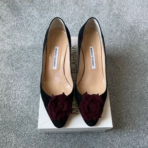 Monolo Blahnik  Black suede kitten heel with maroon rose 40